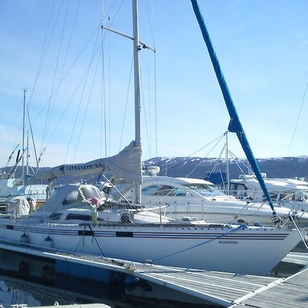 Norwavey, Sleep In A Boat Hotel Krokelvdalen Eksteriør billede