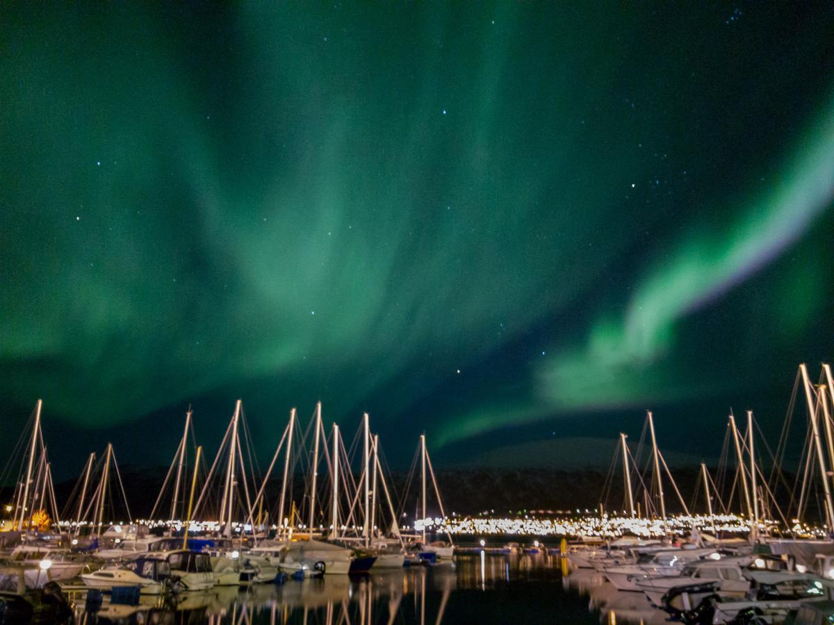 Norwavey, Sleep In A Boat Hotel Krokelvdalen Eksteriør billede
